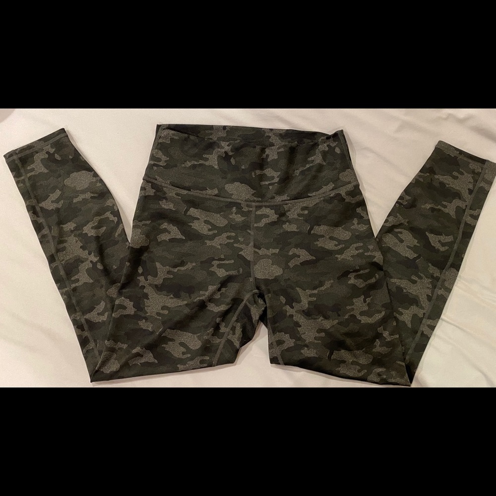 Fabletics POWERHOLD 7/8 leggings sz M